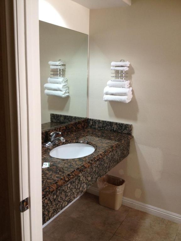 La Siesta Inn South Gate Room photo
